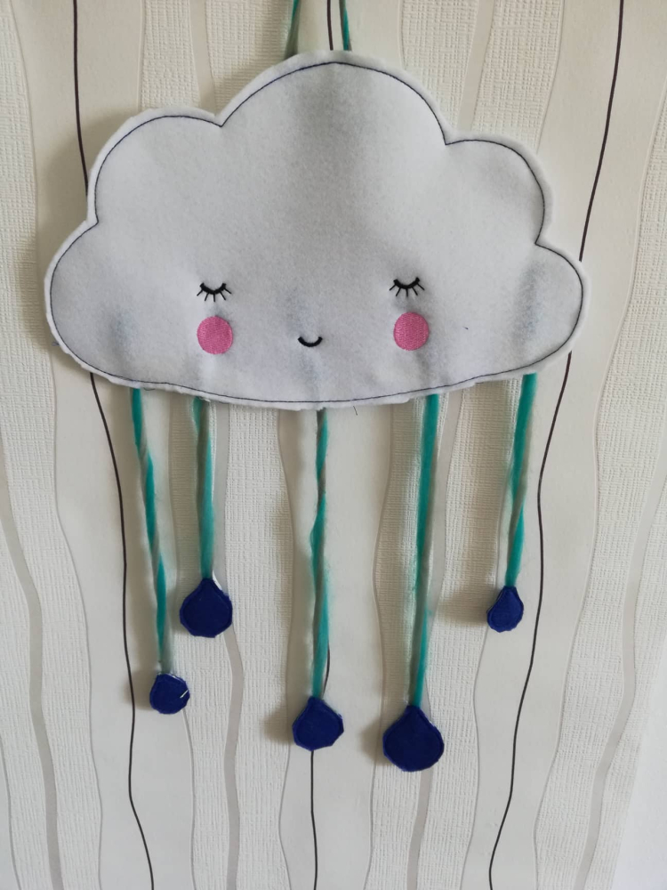 Wolken-Mobile ITH 15x24 cm